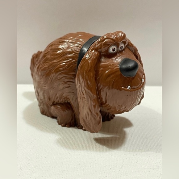 Universal Studios 2016 Duke 4.25" PVC Movie Action Figure Secret Life Of Pets - Picture 2 of 5